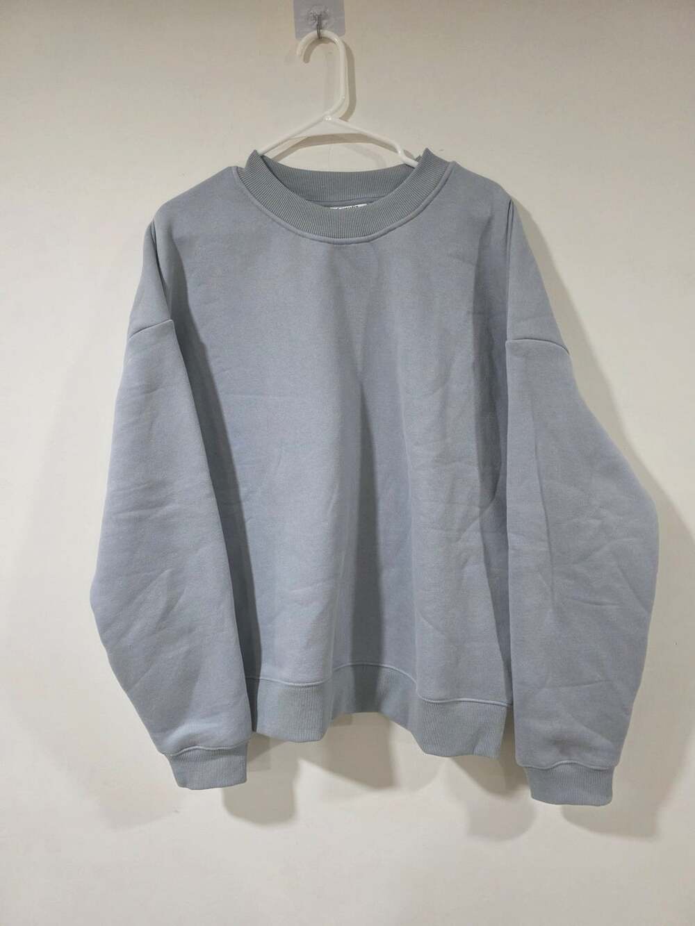 Comfrt Crewneck Sweatshirt Size L Blue Grey Fleece